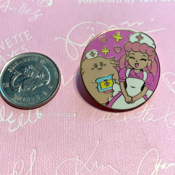 Pokémon nurse inspired pin - Picture 2 of 3